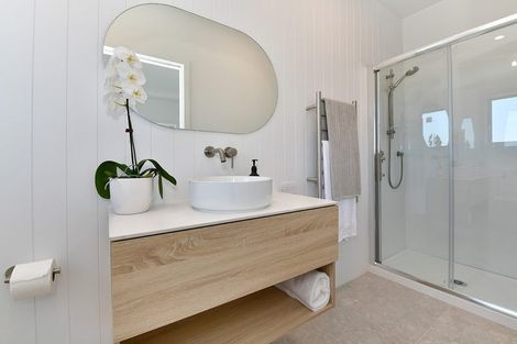 Photo of property in 35b St James Avenue, Helensville, 0800