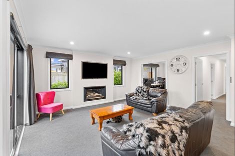 Photo of property in 12 Middleton Way, Ashhurst, 4810