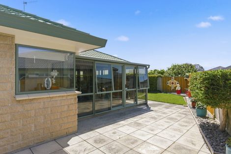Photo of property in 100 Milne Drive, Paraparaumu, 5032