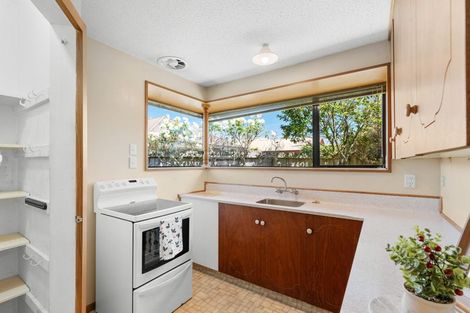 Photo of property in 15 Topaz Place, Bishopdale, Christchurch, 8053