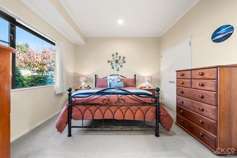 Photo of property in 11 Ormrod Grove, Riverstone Terraces, Upper Hutt, 5018