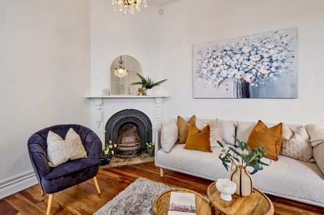 Photo of property in 11 Wright Street, Mount Cook, Wellington, 6021