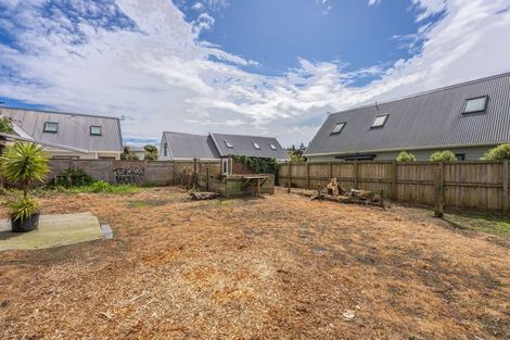 Photo of property in 107 Amohia Street, Paraparaumu, 5032