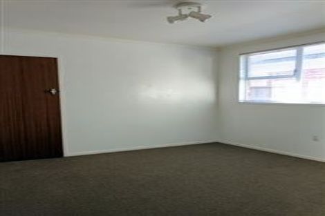 Photo of property in 3/50 Kitchener Road, Milford, Auckland, 0620