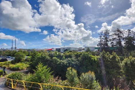 Photo of property in 15/28 Westgate Drive, Westgate, Auckland, 0614