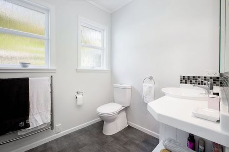 Photo of property in 21 Inlet View, Titahi Bay, Porirua, 5022