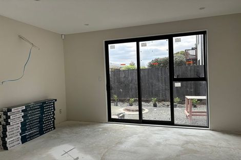 Photo of property in 9/88 Gloria Avenue, Te Atatu Peninsula, Auckland, 0610