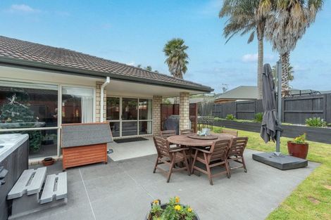 Photo of property in 38 Bramley Drive, Rototuna, Hamilton, 3210