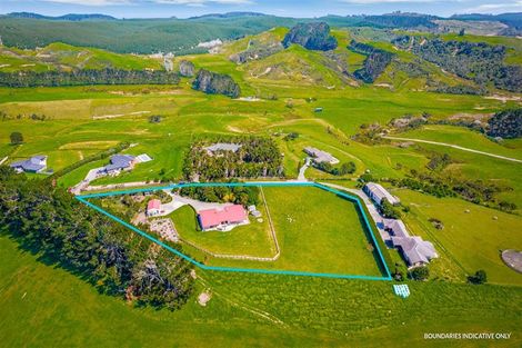 Photo of property in 135c Hutchinson Road, Helensville, 0875