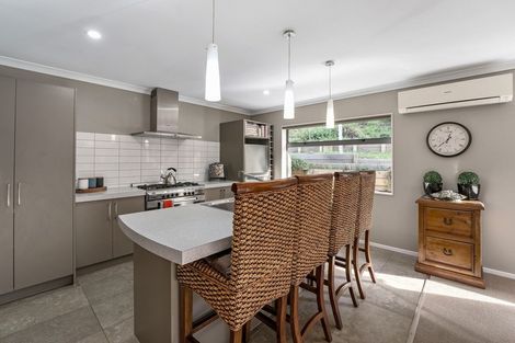 Photo of property in 14 Leanne Way, Waikanae Beach, Waikanae, 5036