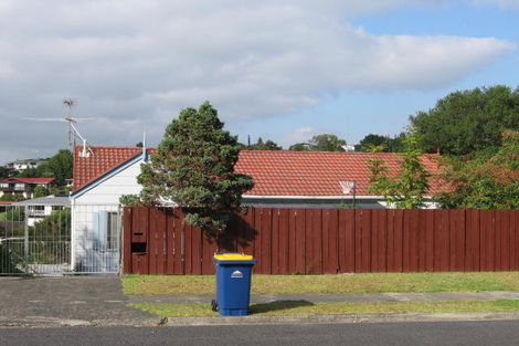 Photo of property in 89 Stapleford Crescent, Browns Bay, Auckland, 0630
