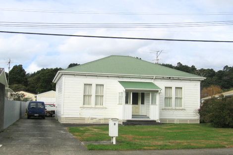 Photo of property in 5 Montgomery Crescent, Clouston Park, Upper Hutt, 5018