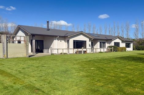 Photo of property in 438 Matahiwi Road, Matahiwi, Masterton, 5888
