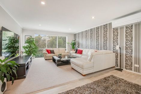 Photo of property in 2a Astrolabe Place, Gulf Harbour, Whangaparaoa, 0930