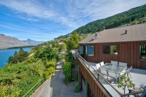 Photo of property in 16 Panners Way, Queenstown, 9300