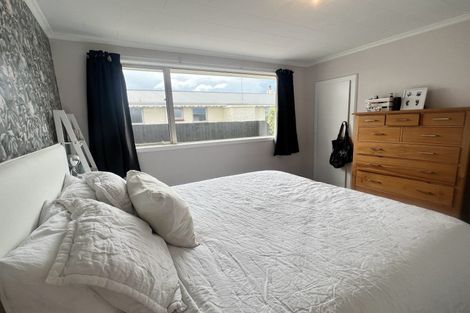 Photo of property in 74 O'byrne Street, Waikiwi, Invercargill, 9810