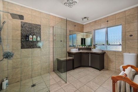 Photo of property in 43 Awatere Street, Clover Park, Auckland, 2023