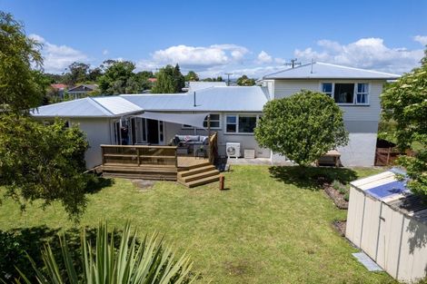Photo of property in 77 Fergusson Street, Woodville, 4920