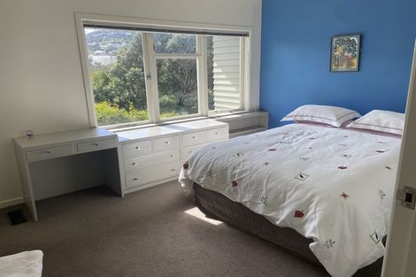 Photo of property in 11 Randwick Road, Northland, Wellington, 6012