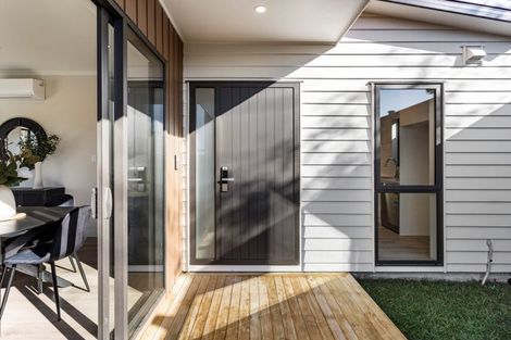 Photo of property in 136d Forrest Hill Road, Forrest Hill, Auckland, 0620