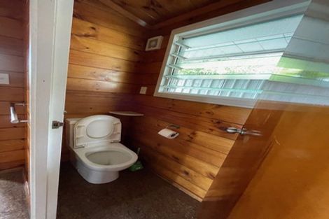 Photo of property in 35 Wairau Road, Forrest Hill, Auckland, 0627