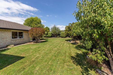 Photo of property in 8 Springside Place, Redwood, Christchurch, 8051