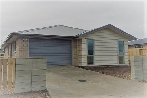 Photo of property in 11 Crown Street, Papamoa, 3118