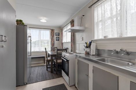 Photo of property in 281 South Road, Hawera, 4610