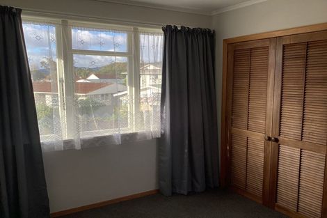 Photo of property in 17 Trevethick Grove, Woburn, Lower Hutt, 5010