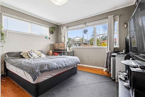 Photo of property in 9 Flaxdale Street, Birkdale, Auckland, 0626