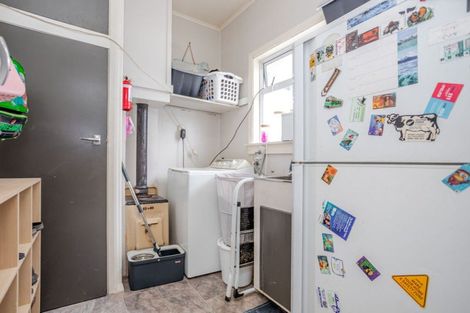 Photo of property in 15 Neptune Street, Dannevirke, 4930