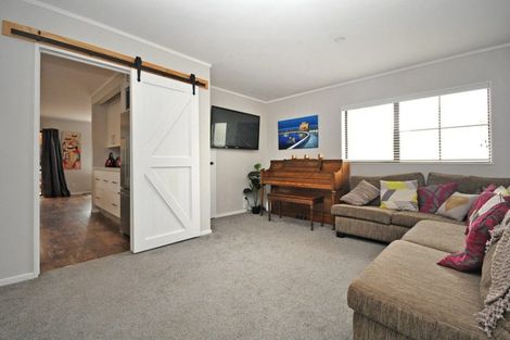 Photo of property in 4/55 Mountain Road, Mangere Bridge, Auckland, 2022
