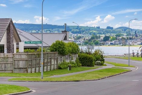 Photo of property in 2/1 The Moorings, Two Mile Bay, Taupo, 3330