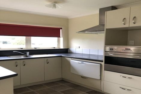 Photo of property in 37 Featherston Street, Levin, 5510
