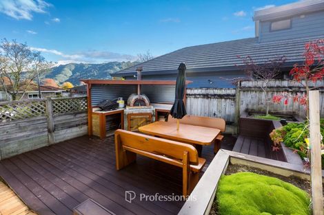 Photo of property in 18 Clearwater Terrace, Brown Owl, Upper Hutt, 5018