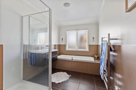 Photo of property in 18 Pompano Key, Papamoa Beach, Papamoa, 3118