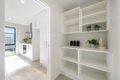 Photo of property in 2 Graeme Cooper Lane, Avonhead, Christchurch, 8042