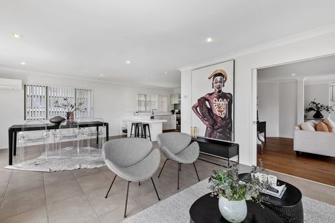 Photo of property in 38 Oakway Drive, Schnapper Rock, Auckland, 0632