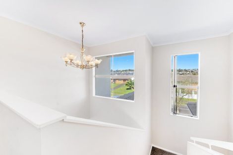 Photo of property in 2 Dunaff Place, Flat Bush, Auckland, 2019