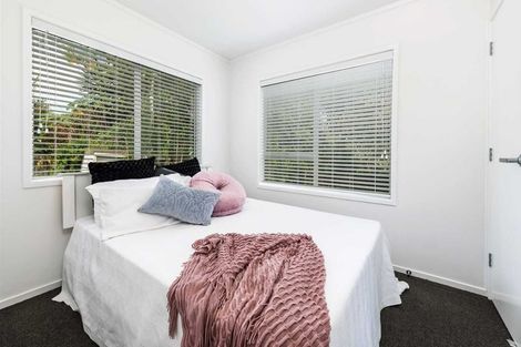 Photo of property in 2/25 Lucinda Place, Glen Eden, Auckland, 0602