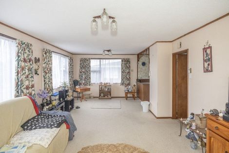 Photo of property in 6a Stuart Street, Holmes Hill, Oamaru, 9401