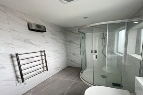 Photo of property in 30a Durham Street, Te Atatu Peninsula, Auckland, 0610