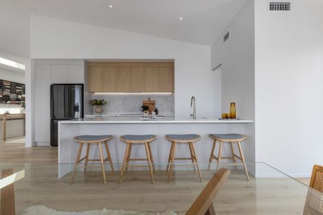 Photo of property in 6 Okupe Grove, Aotea, Porirua, 5024