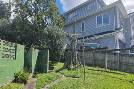 Photo of property in 31 Normanton Street, Glenfield, Auckland, 0629