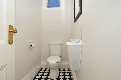 Photo of property in 131 Wallace Street, Mount Cook, Wellington, 6021