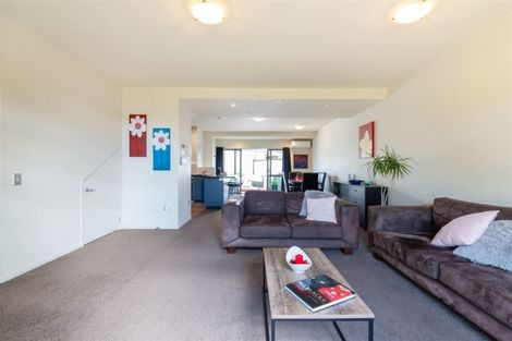 Photo of property in 68 Gunner Drive, Te Atatu Peninsula, Auckland, 0610