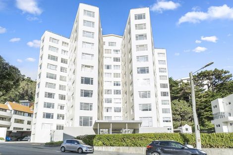 Photo of property in Wharenui Apartments, 274 Oriental Parade, Oriental Bay, Wellington, 6011