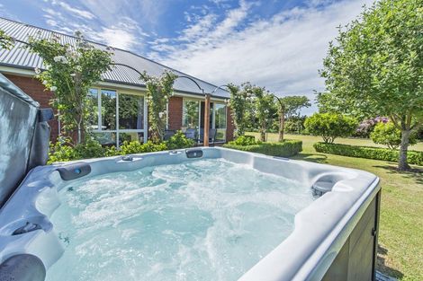 Photo of property in 19 Brahman Close, Prebbleton, 7604