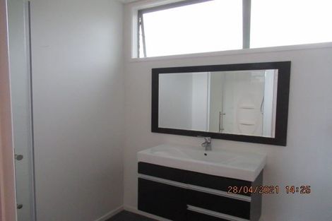 Photo of property in 7 Cyclarama Crescent, Massey, Auckland, 0614