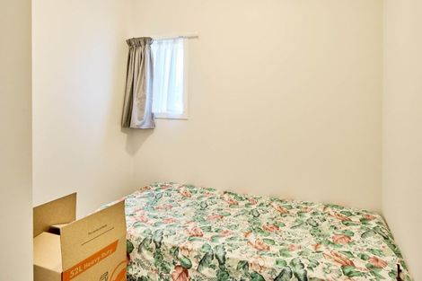 Photo of property in 279 Dowse Drive, Maungaraki, Lower Hutt, 5010